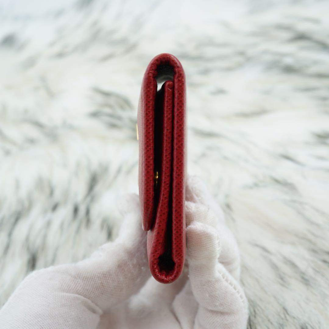 極美品　箱付き　PRADA プラダ　キーケース　サフィアーノレザー　レッド系