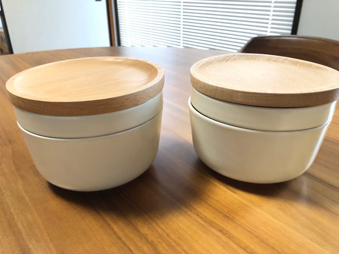 韓国　モドリ　お皿セット　2セット　ベージュ　ミニマリスト　コンパクト収納