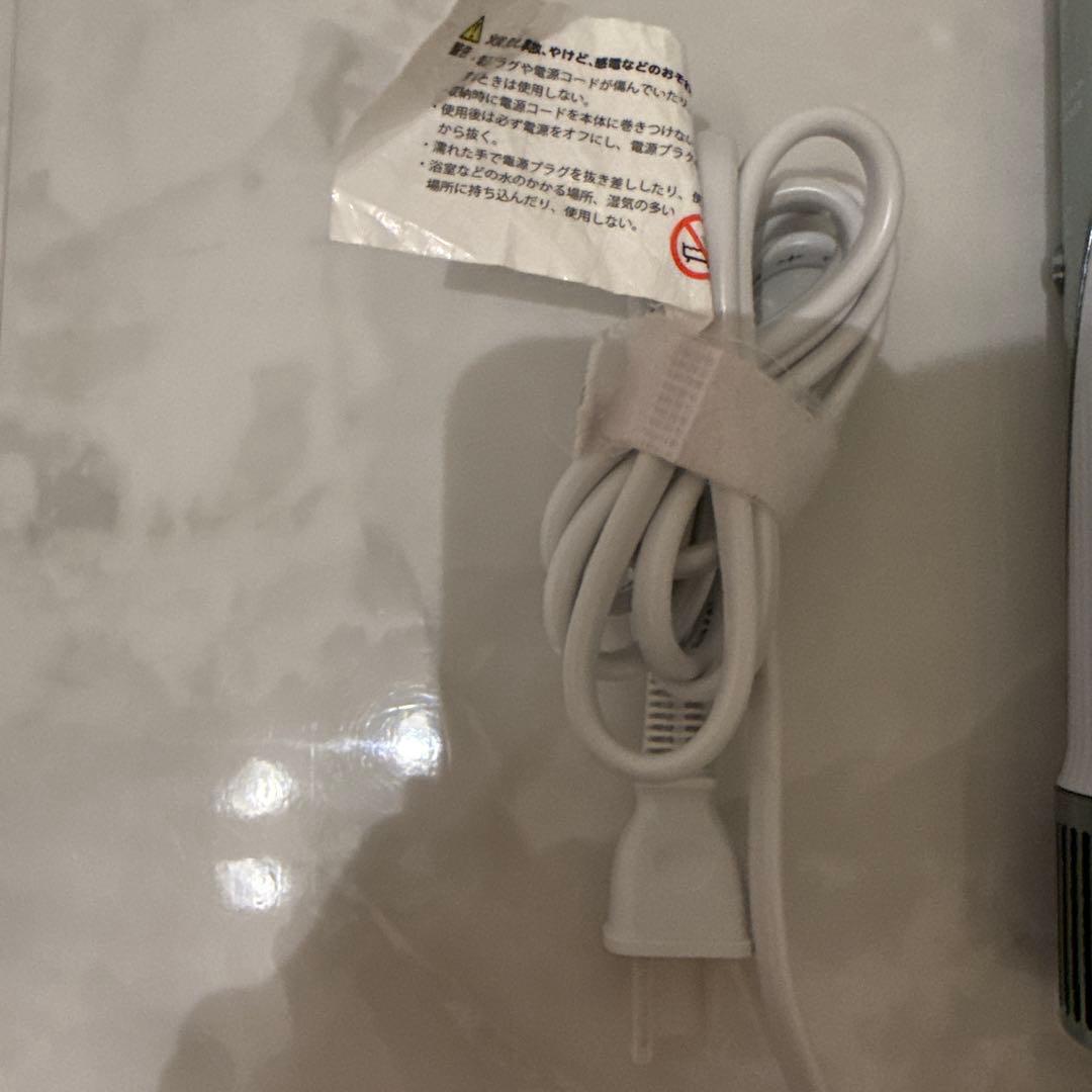 リファ ビューテックリセッター ホワイト