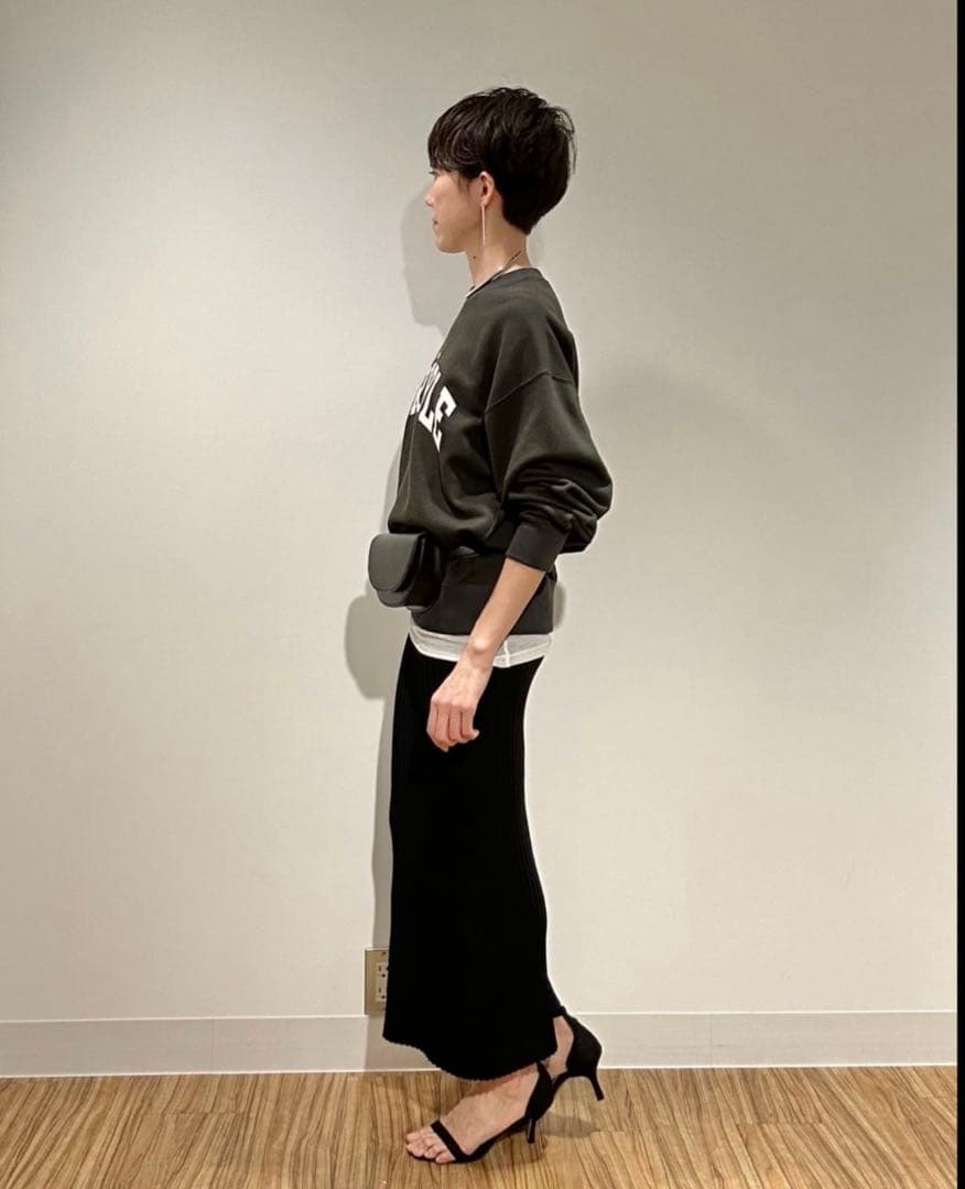 2025美品◎ ウィムガゼット　【THE PAUSE】ロゴスウェットプルオーバー