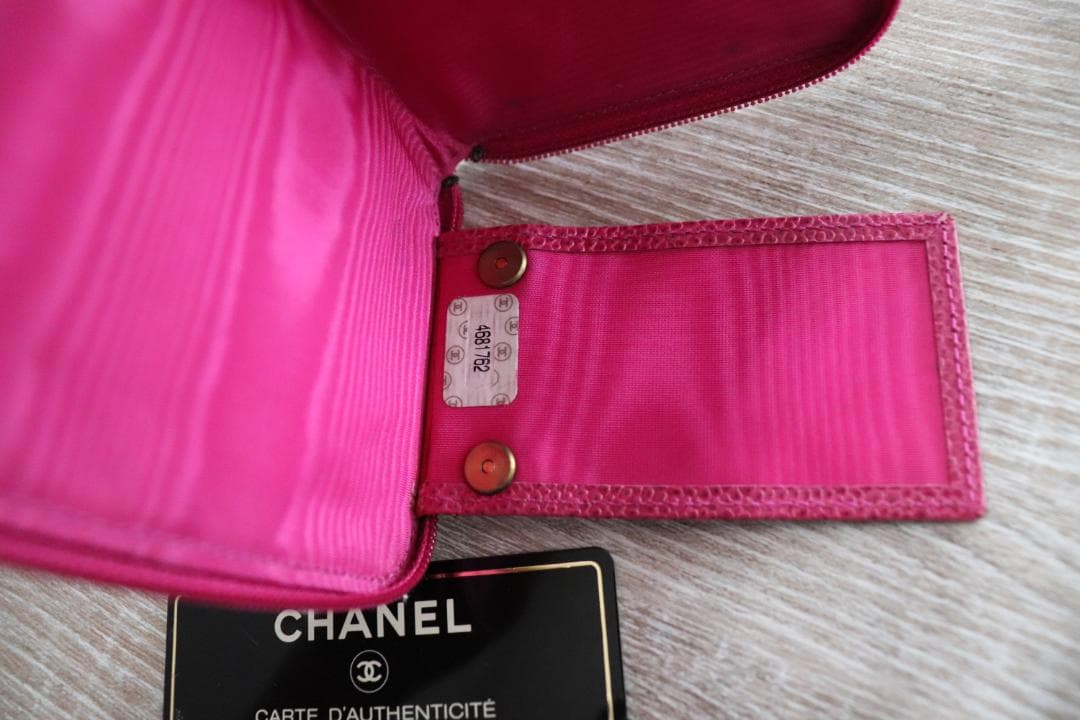 【正規品】美✨ビンテージCHANELキャビアスキン⭐︎ラウンドファスナーキーケース