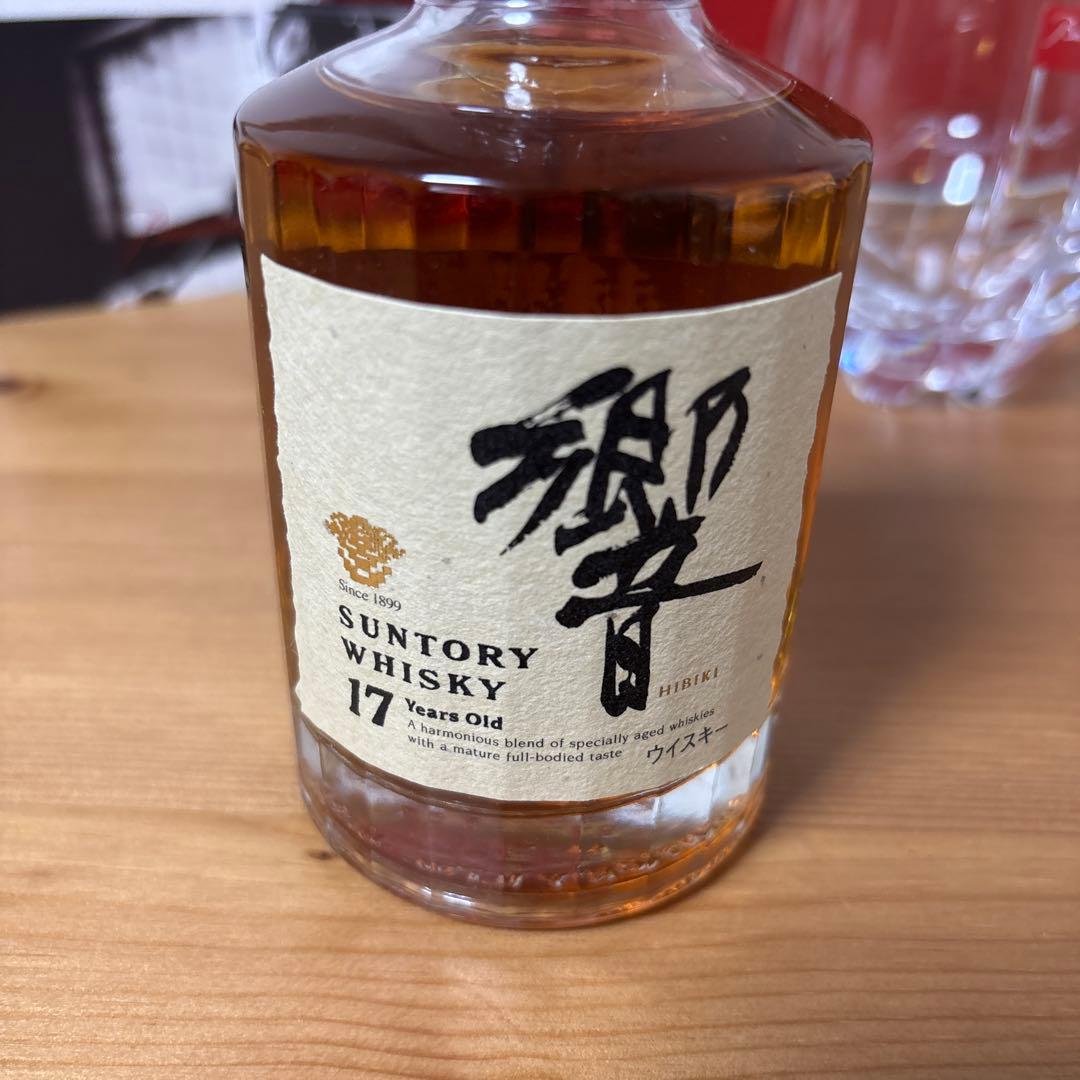サントリーウイスキー　響17年　180ml & バカラ　グラス　箱付き　未開封