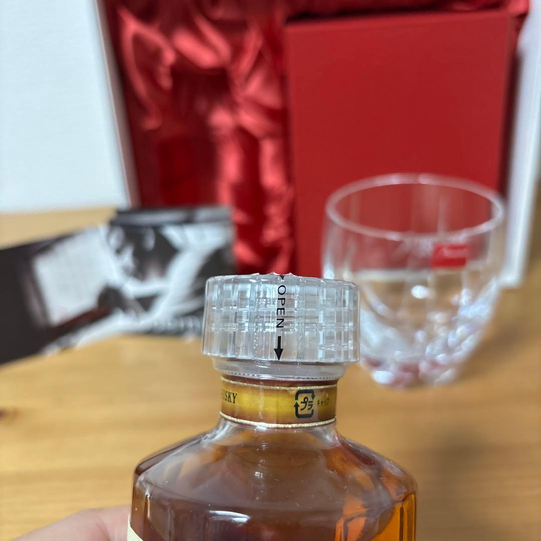 サントリーウイスキー　響17年　180ml & バカラ　グラス　箱付き　未開封