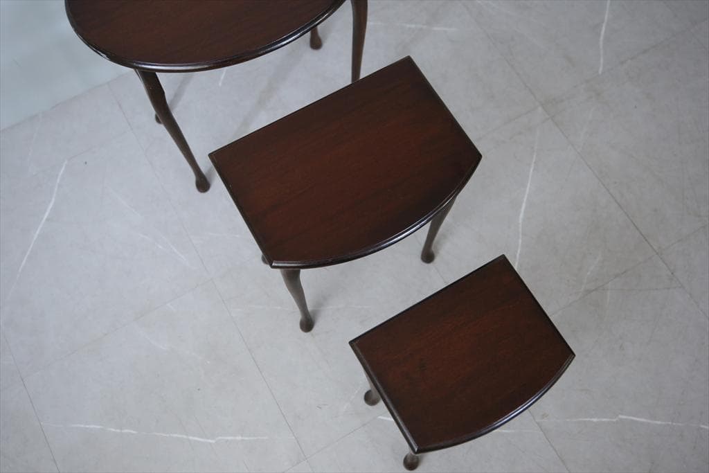 英国アンティーク猫脚ネストテーブル3台/木製机/サイドテーブル(92-238)