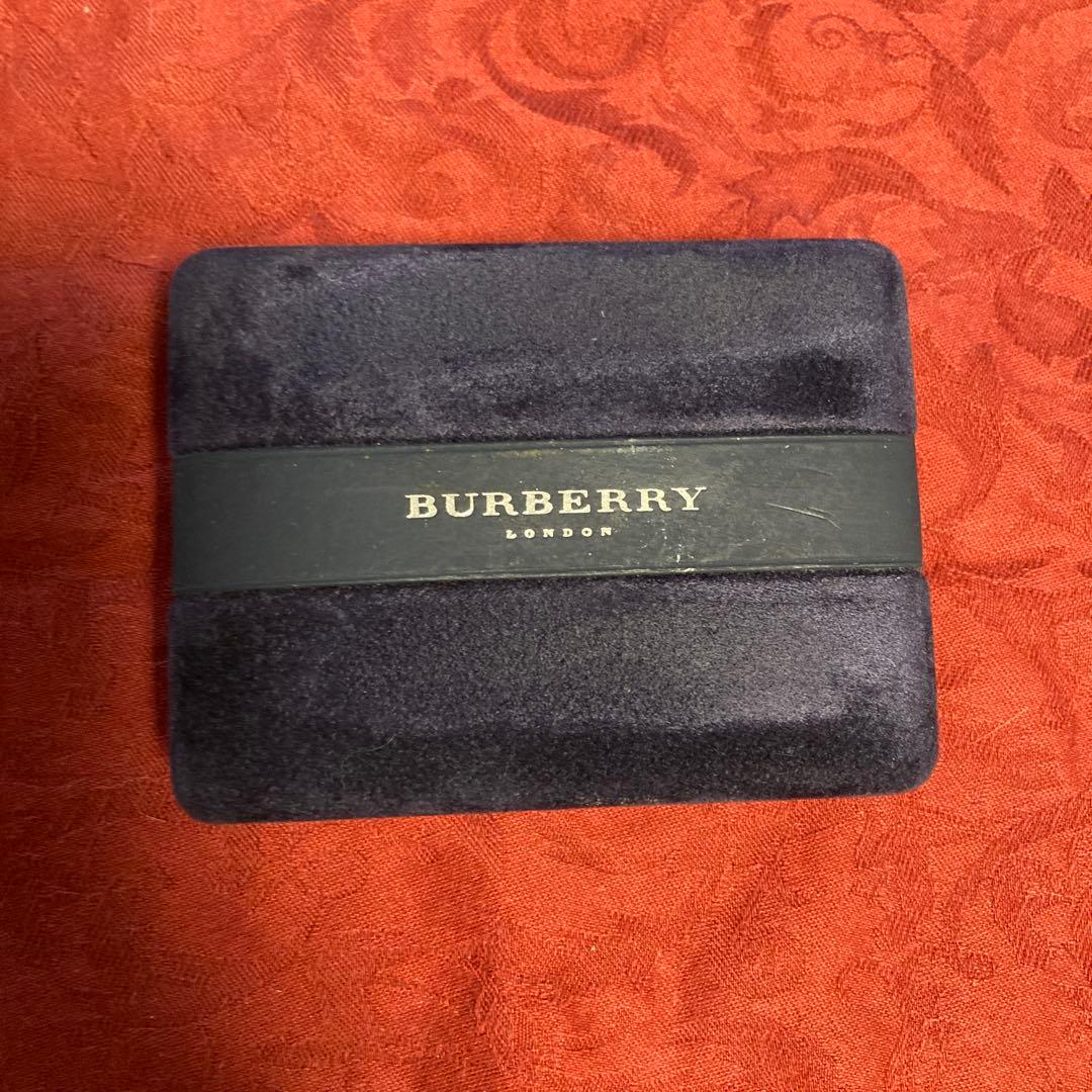 BURBERRY ネクタイピン・カフスセット　シルバー