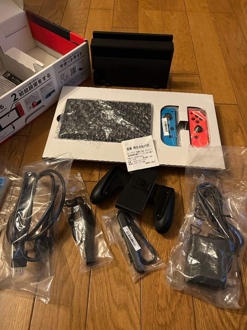 Nintendo Switch 赤/青 Joy-Con付き