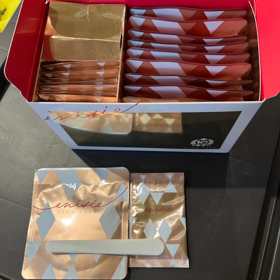 ennisie GLOW PACK シートマスク 10枚入り　値下げしました