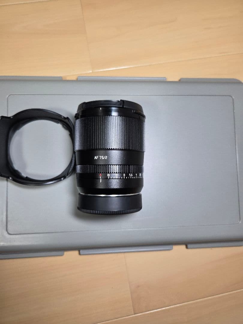 TTArtisan 75mm f/2 レンズ