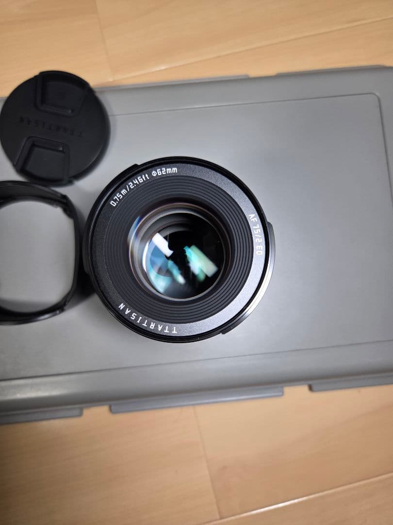 TTArtisan 75mm f/2 レンズ