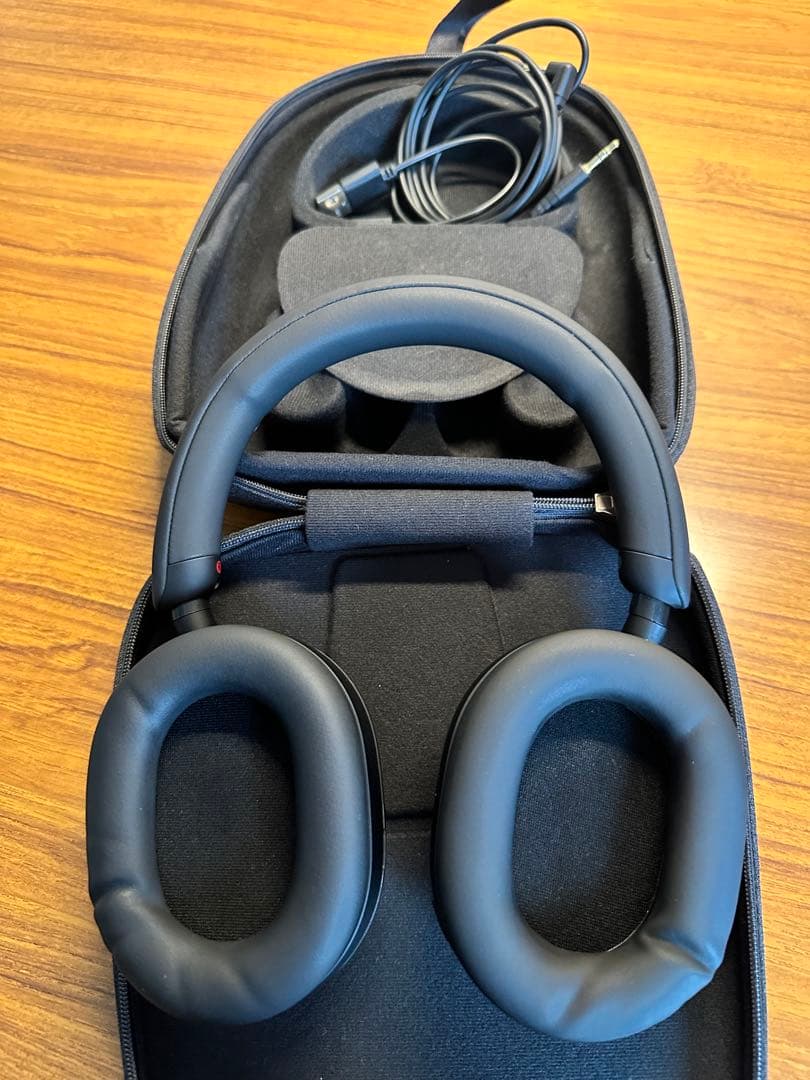 ソニー WH-1000XM5 （ブラック）・ノイズキャンセリングヘッドホン