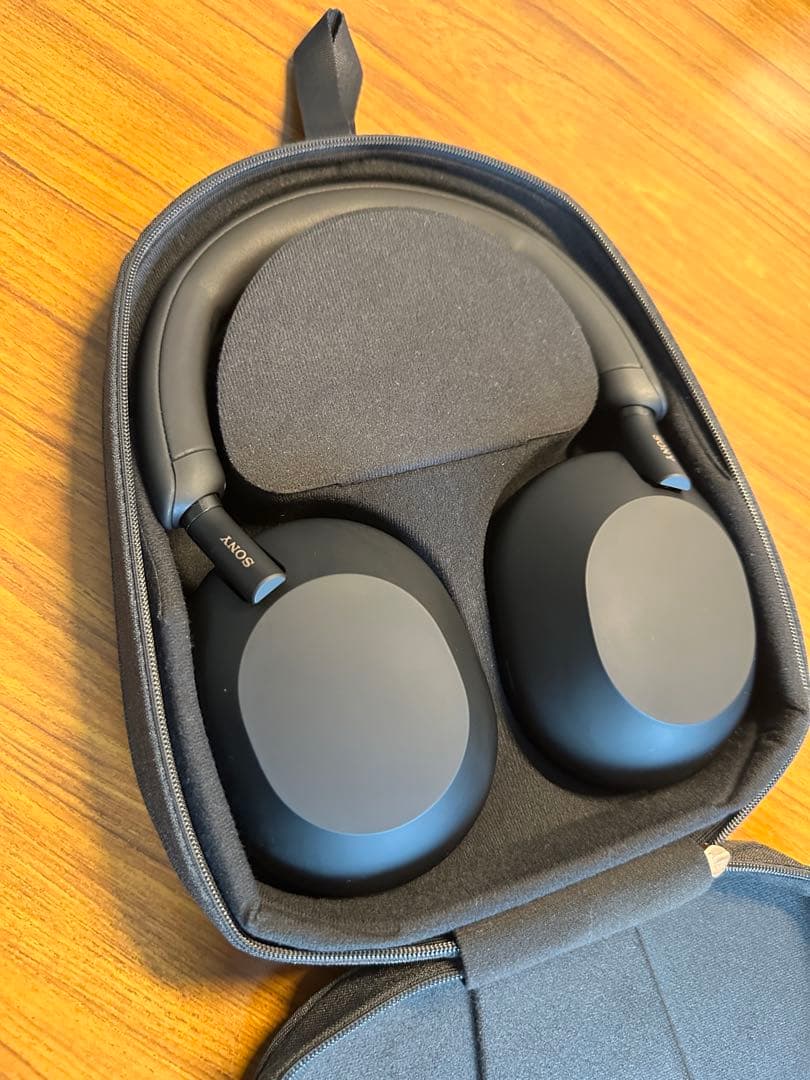 ソニー WH-1000XM5 （ブラック）・ノイズキャンセリングヘッドホン