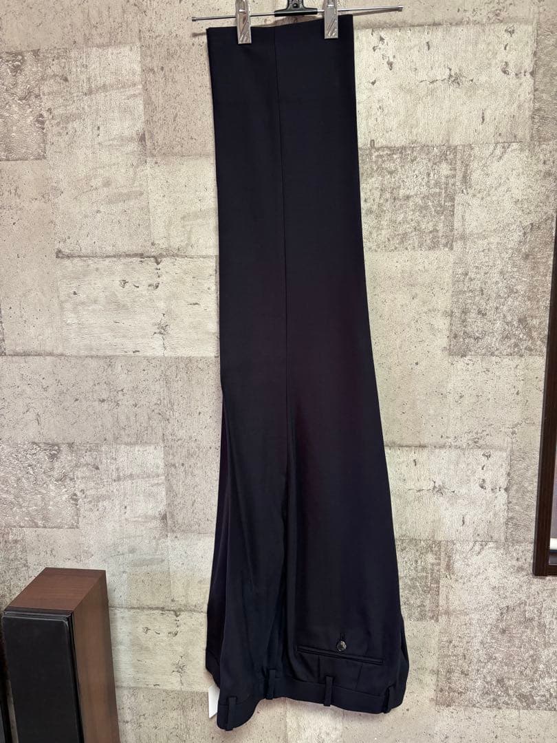 BLACK LABEL CREST BRIDGE 紺色スーツ　42L新品未使用