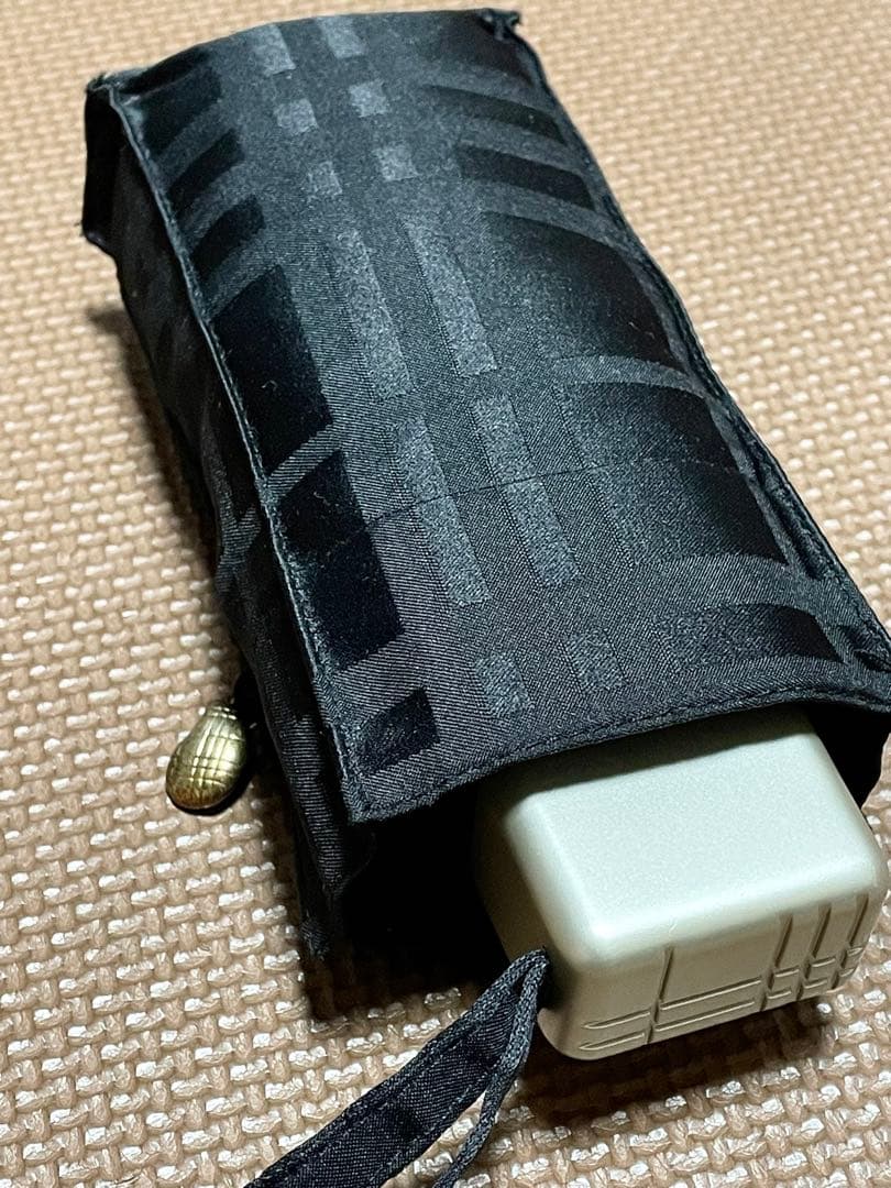 【未使用】バーバリー　ブラック チェック柄 折りたたみ傘