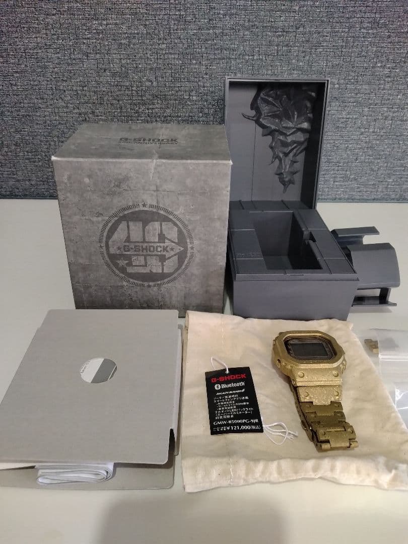 早い者勝ち❗️ほぼ新品！希少色！ ＧSHOCK40周年記念モデル！