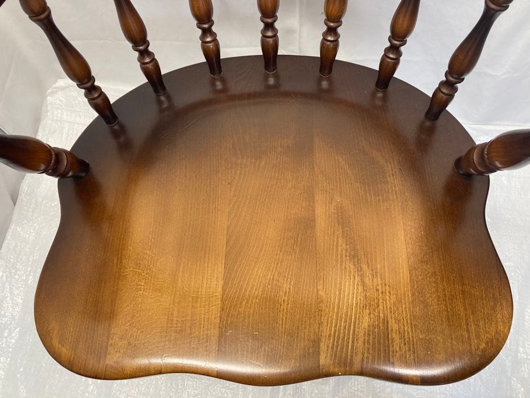 ①飛騨産業　キツツキマーク　椅子　ダイニングチェア