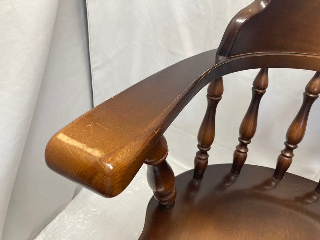 ①飛騨産業　キツツキマーク　椅子　ダイニングチェア