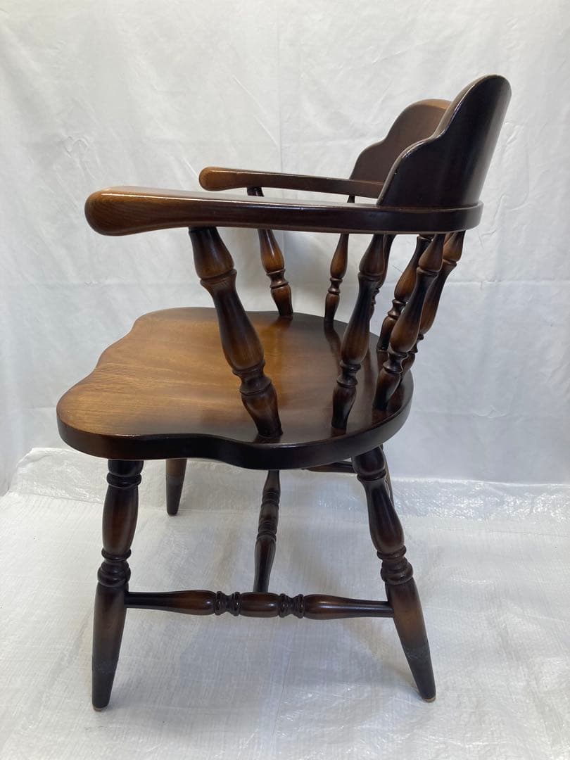 ①飛騨産業　キツツキマーク　椅子　ダイニングチェア