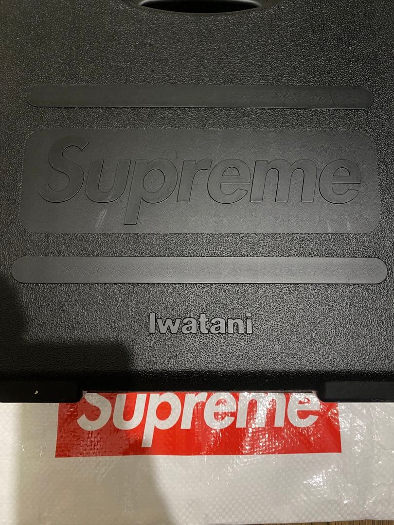 バーベキュー・調理用品 Supreme x Iwatani Butane Stove \"Silver\"