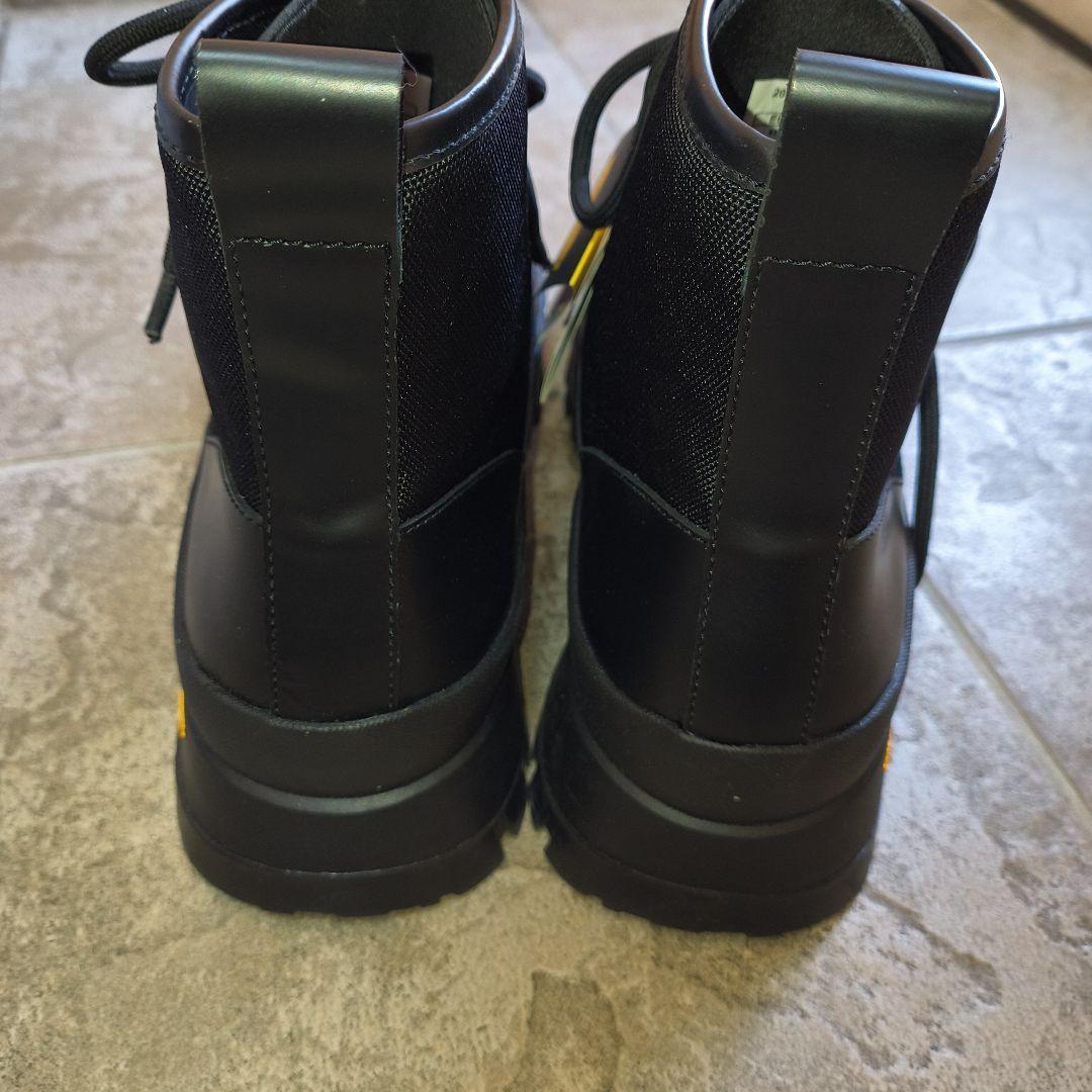 希少【新品未使用】ZARA VIBRAM レザーブーツ 26.5