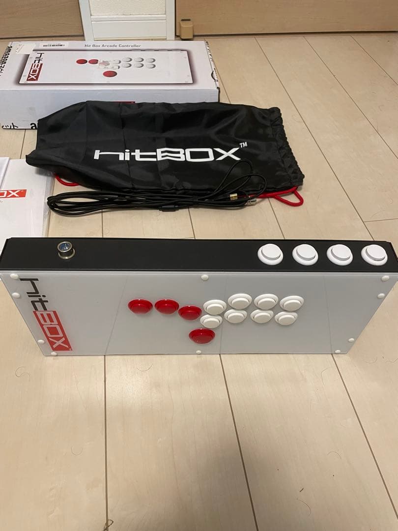 hitBOX アーケードコントローラー