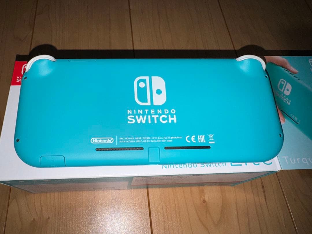 Switchライト　ターコイズ　付属品箱全てあり