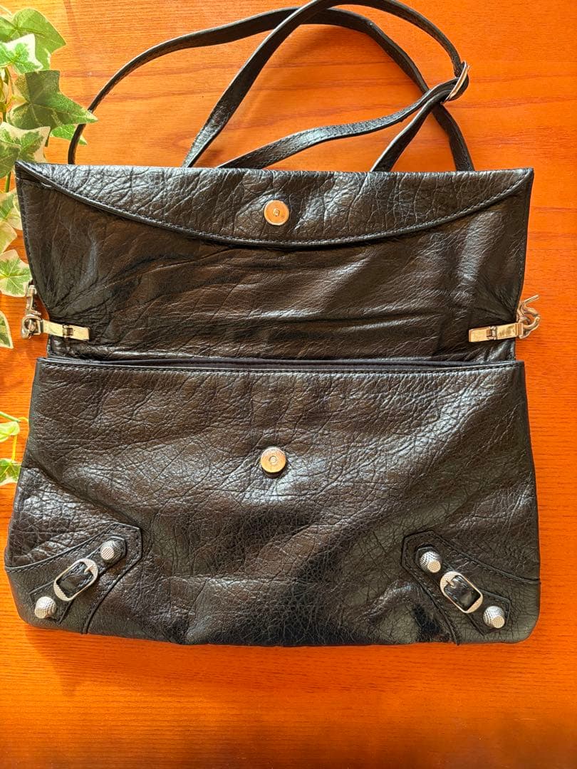 suqqun. バレンシアガ ❤︎ ショルダークラッチバッグ