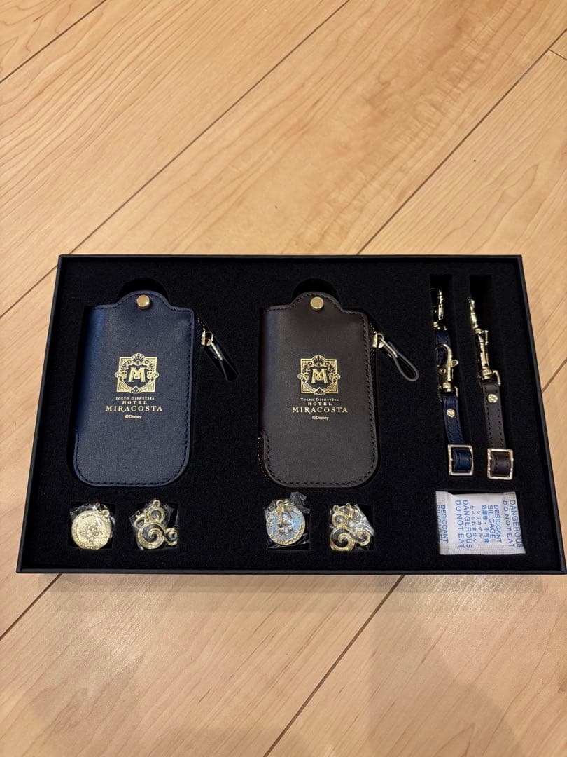 ミラコスタスイート特典 キーホルダー・ストラップセット　ポストカード付き