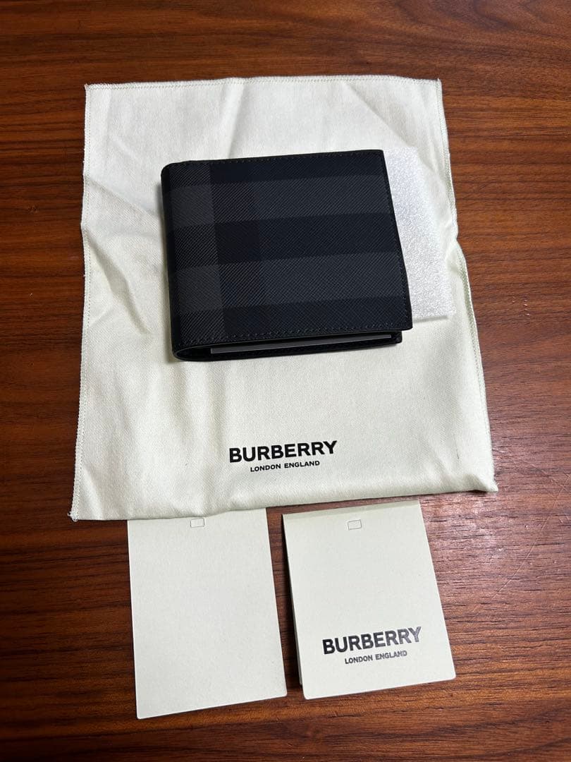 バーバリー　メンズ　二つ折り財布