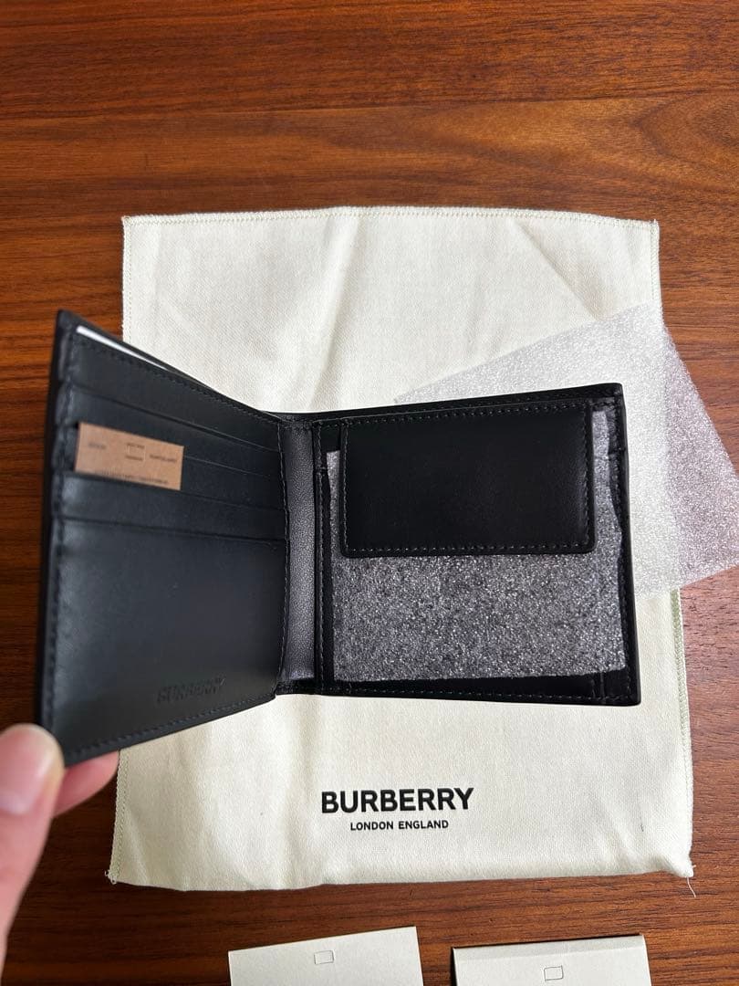 バーバリー　メンズ　二つ折り財布