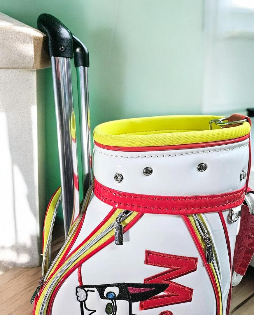 送料無料/新品未使用展示品　M-U SPORTS エナメル高級 キャディバッグ