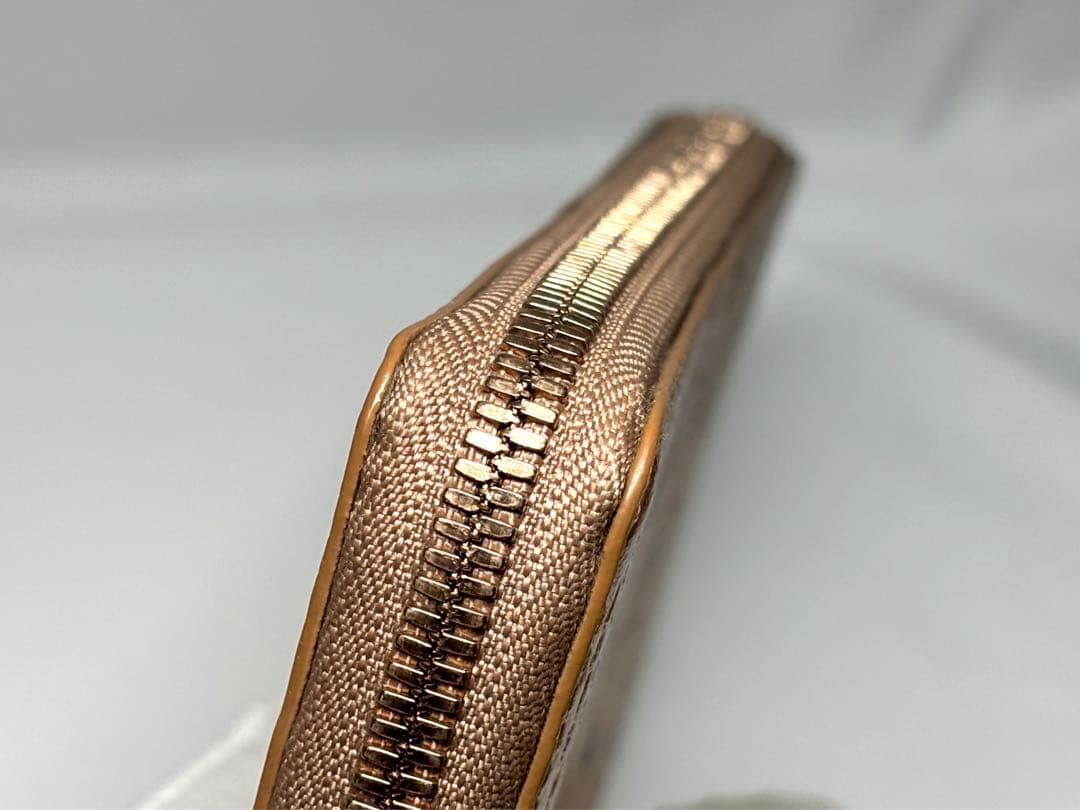 【美品】MCMエムシーエム　ラウンドファスナー　長財布　ピンクゴールド