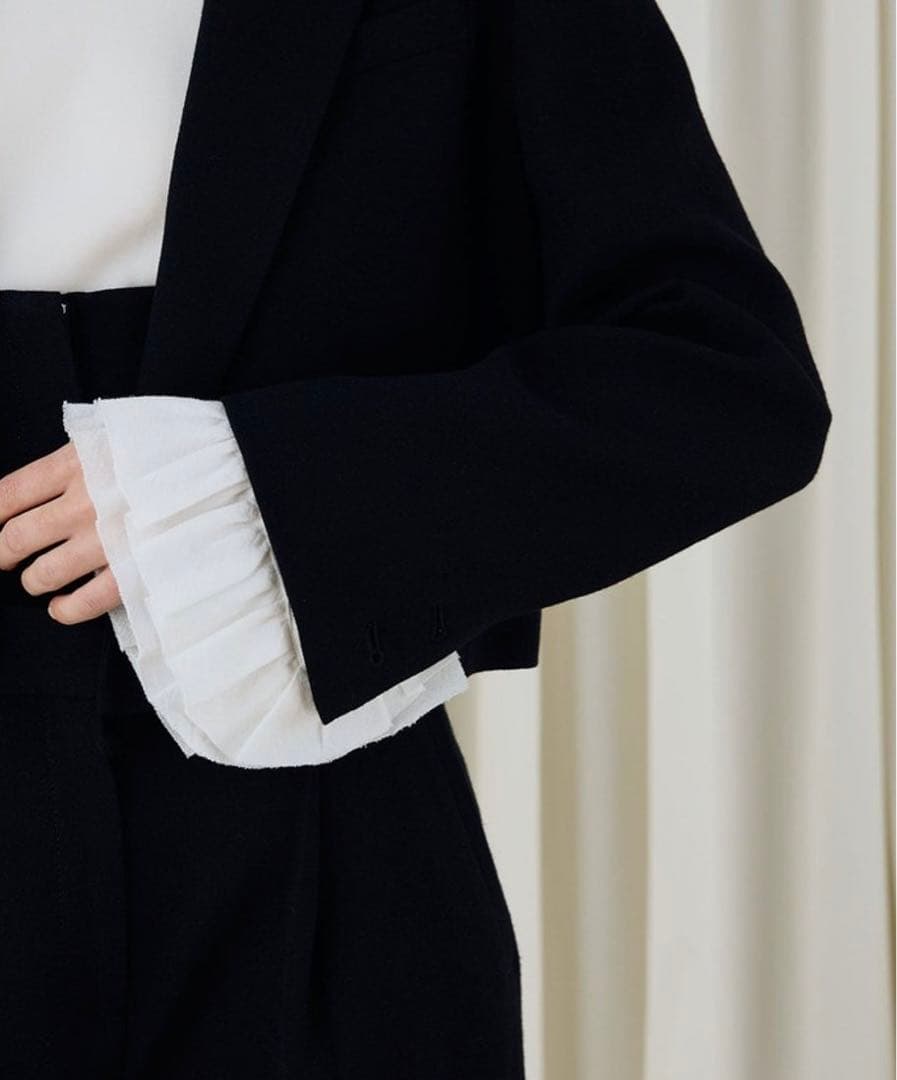 即完売品　DES PRES ウールジョーゼットクロップドジャケット