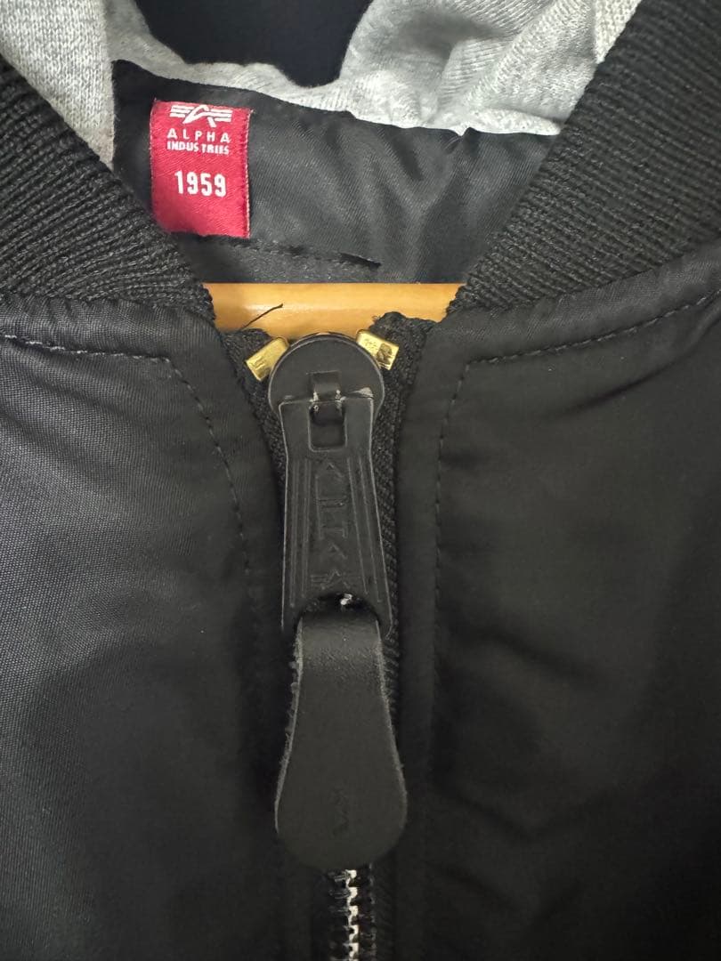 Alpha Industries MA-1ジャケット ブラック