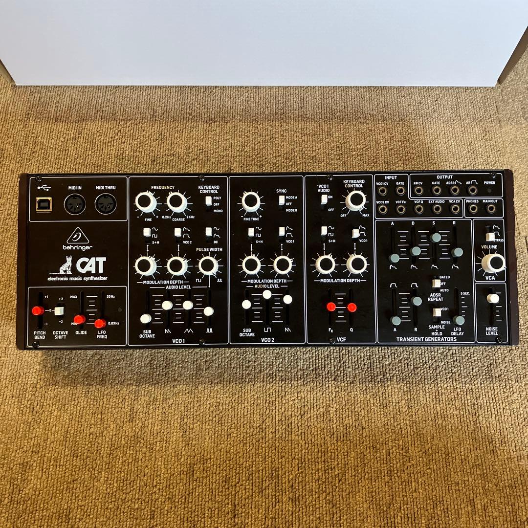 Behringer Cat ユーロラック モジュラーシンセ