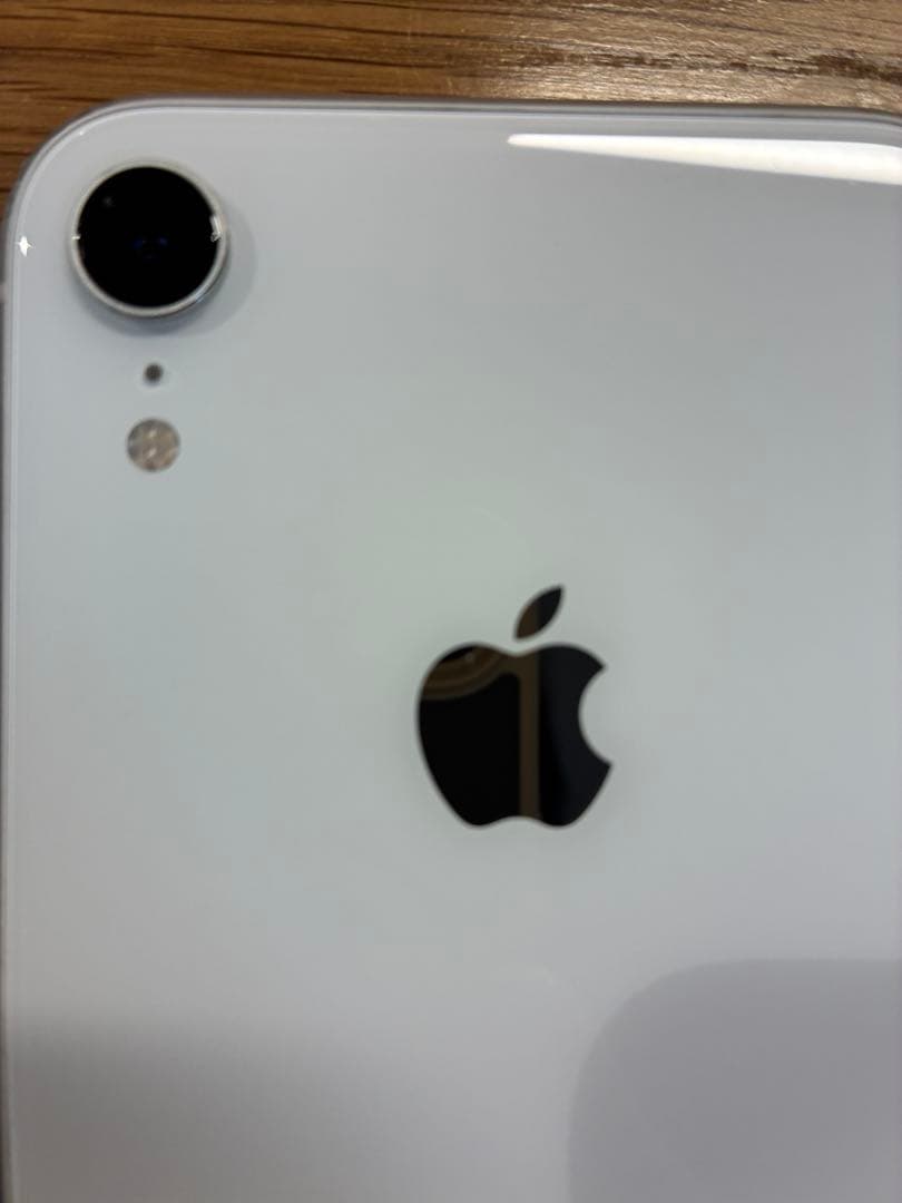 iPhoneXR 128GB ホワイト　バッテリ100% 箱付属品SIMフリ