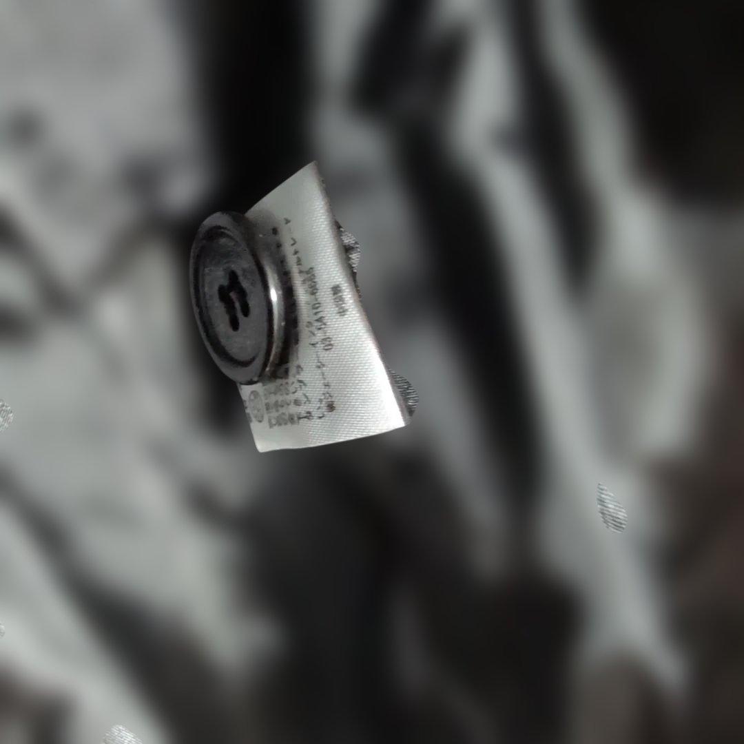 ボディライン　ゴシック　３連チェーン付き　燕尾　ジャケット　黒