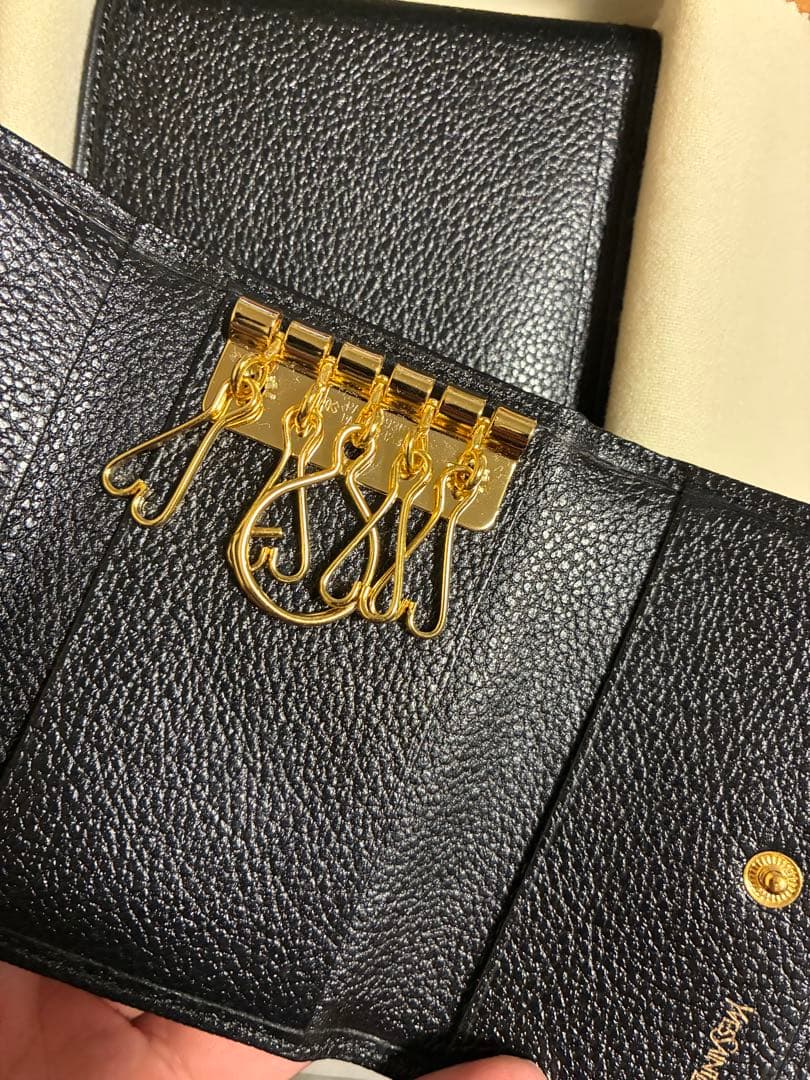 Yves Saint Laurent ブラック二つ折り財布&キーケース