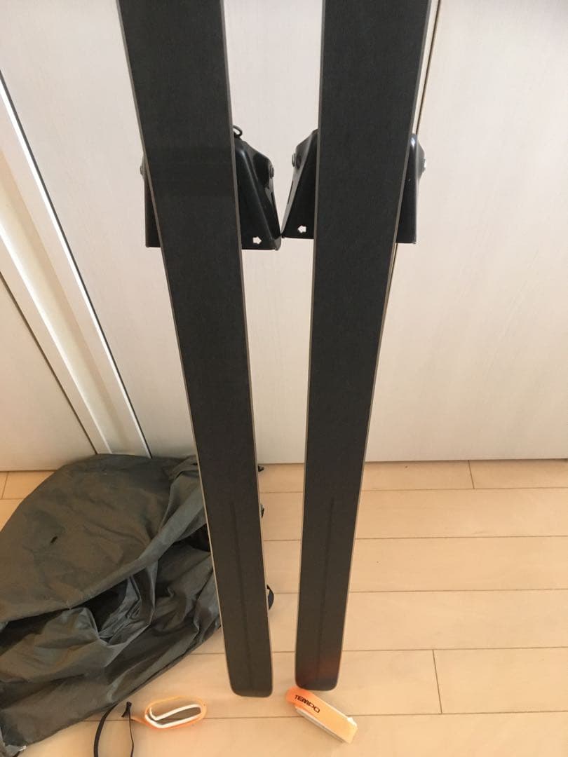 テレマークスキーMadshus パノラマM62 フラットソール 3ピン スキン付