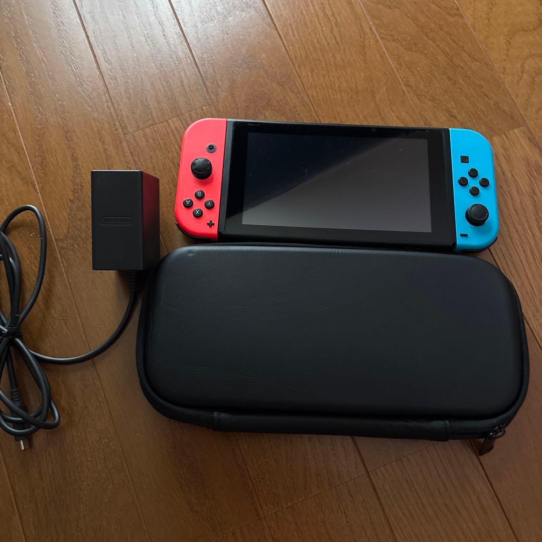 Nintendo Switch2022年10月購入ネオンブルー／ネオンレッド