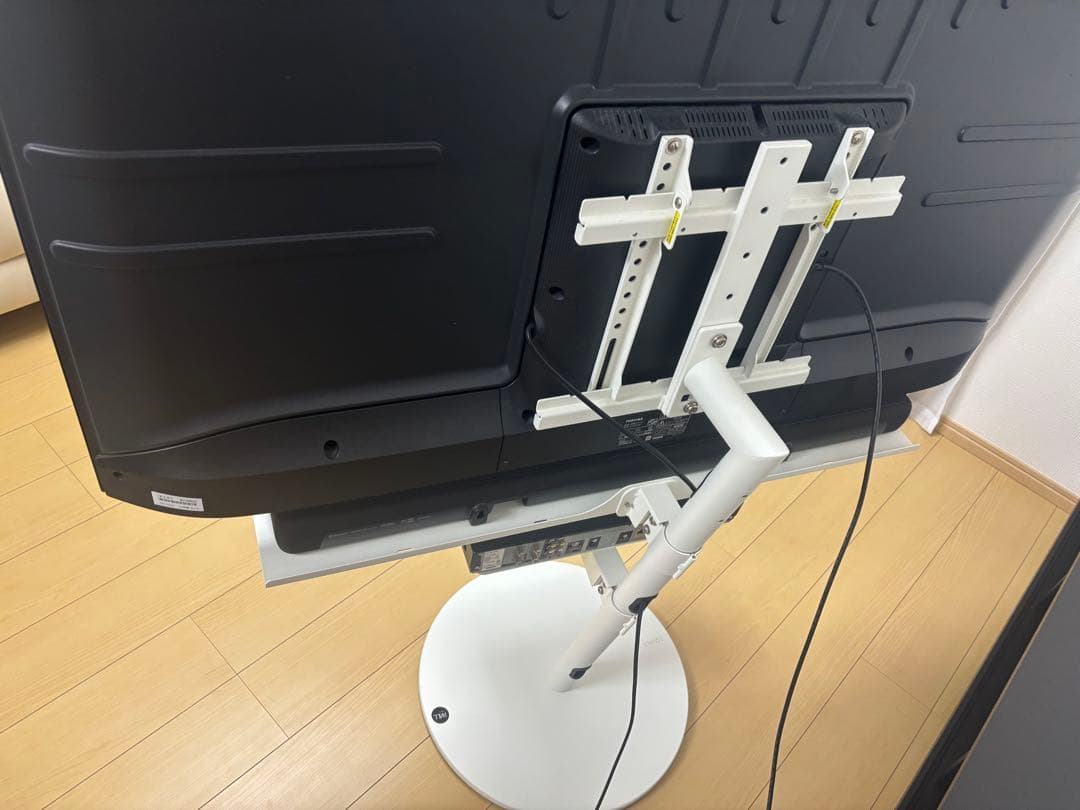 1日限定値下げ！WALL A2 テレビスタンド ロータイプ