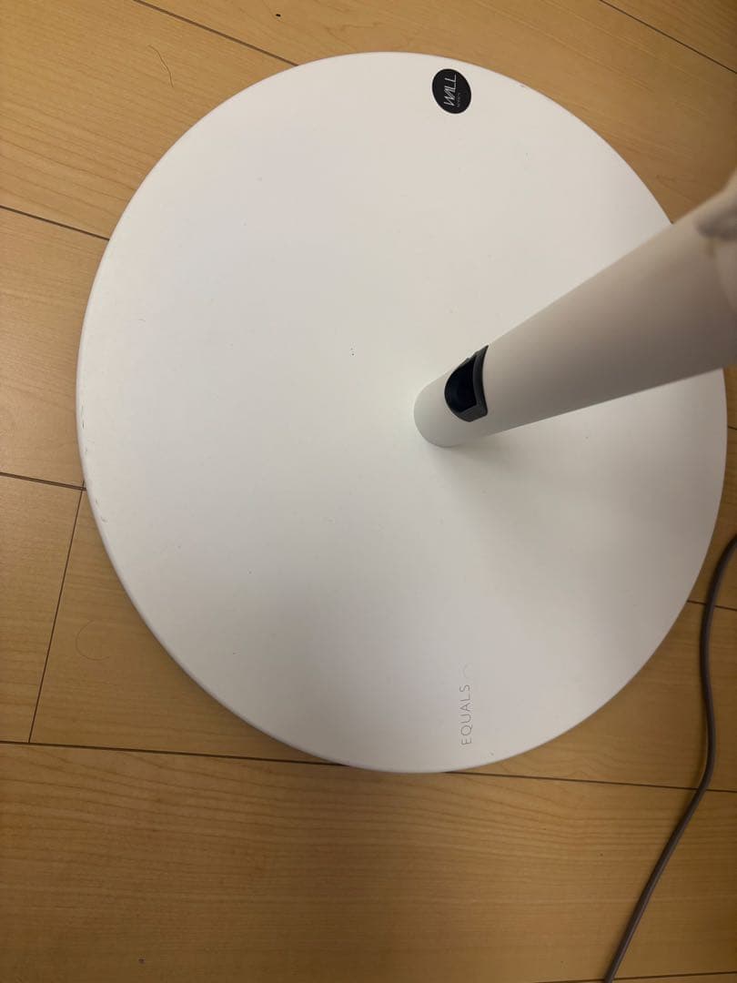 1日限定値下げ！WALL A2 テレビスタンド ロータイプ