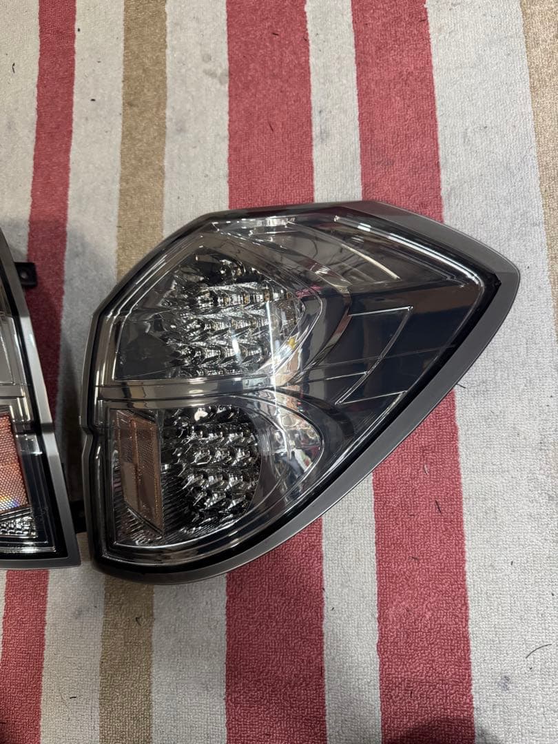 希少 レガシィ BP5 ヴァレンティ テールランプ テール