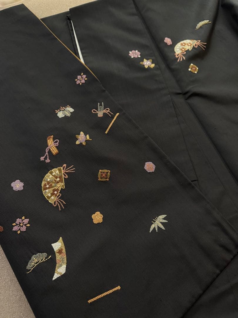 付下げ　相良刺繍　宝尽くし