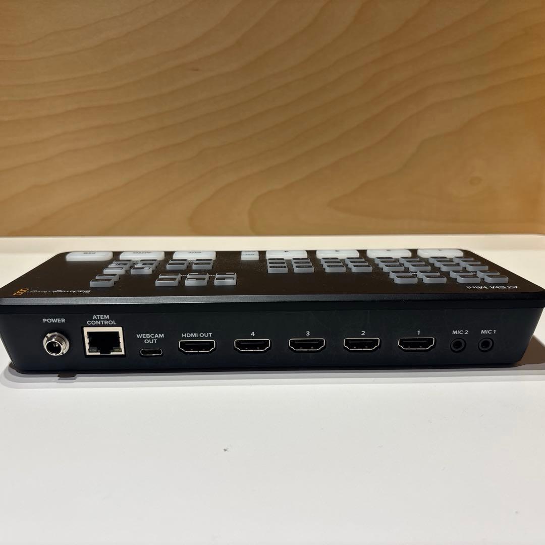 Blackmagic Design ATEM Mini【専用ハードケース付】