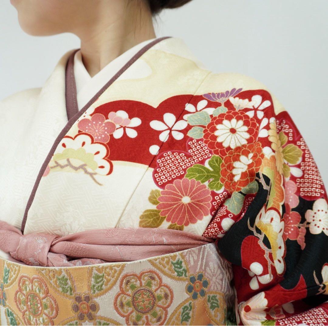 ⭐︎ hime703⭐︎振袖と帯　二点　正絹　成人式　卒業式【82】