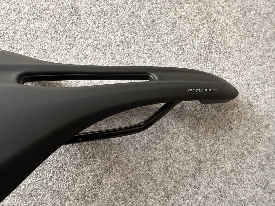 fizik antares vento r5 幅150mm サドル