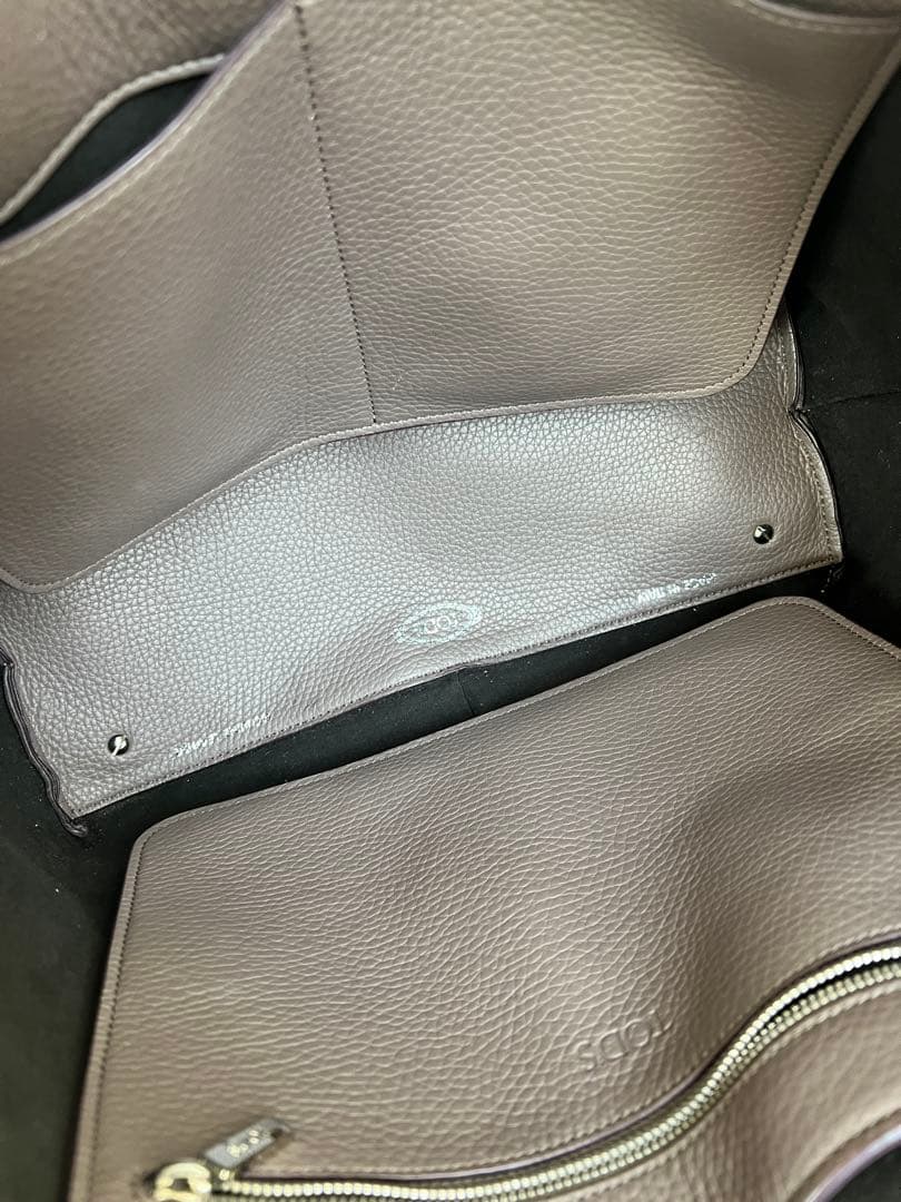 トッズ　トートバッグ