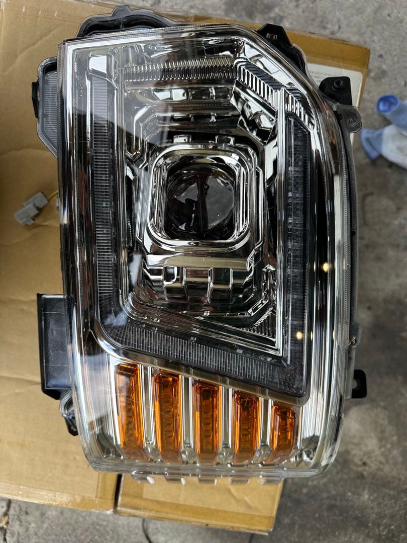 【COPLUS】ハイエースLEDヘッドライト　流れるウインカー