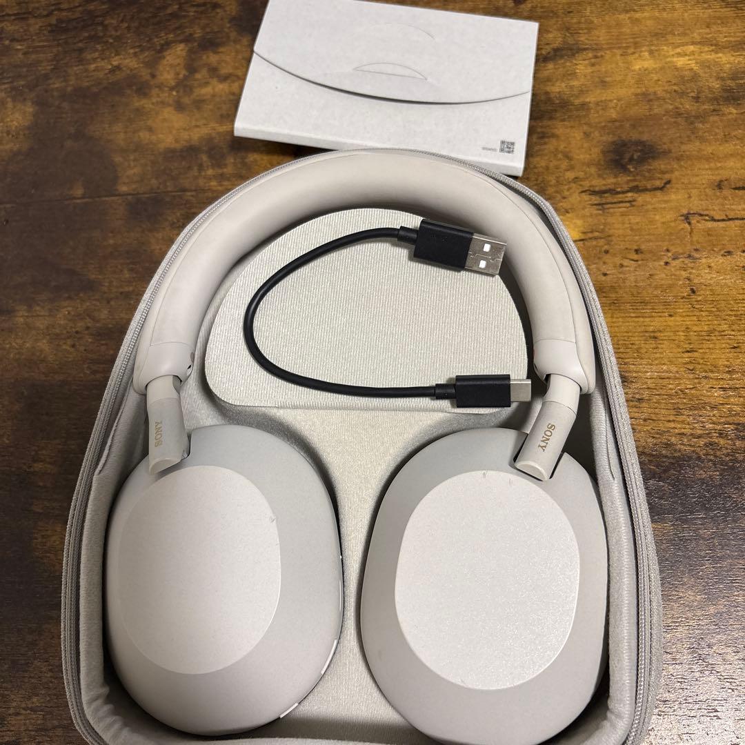 SONY WH-1000XM5ヘッドホン