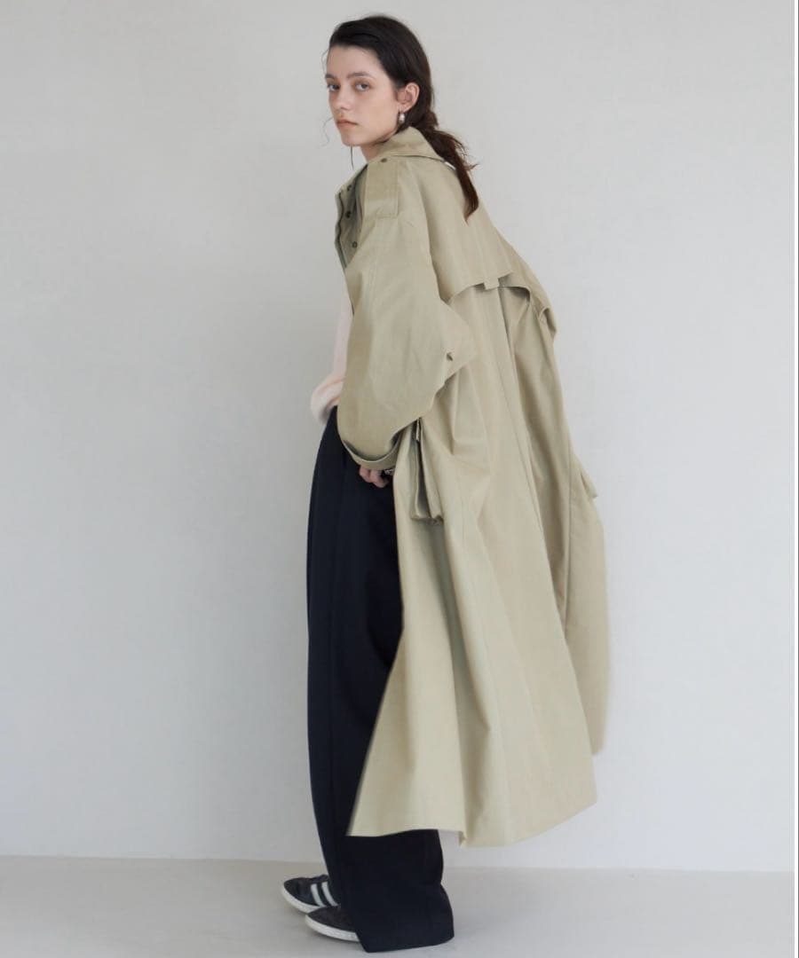 クレドナ　アレンジトレンチコート　ベージュ オーバーサイズ